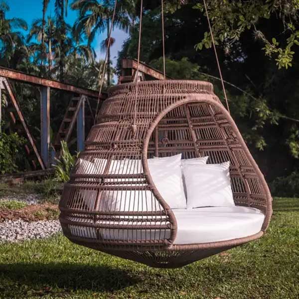 Outdoor Wicker Canopy Bed - Euskara