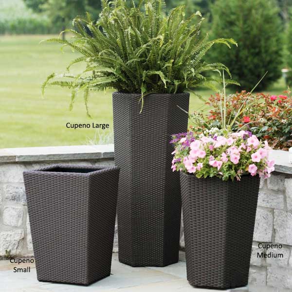 Outdoor Wicker Planter - Cupeno