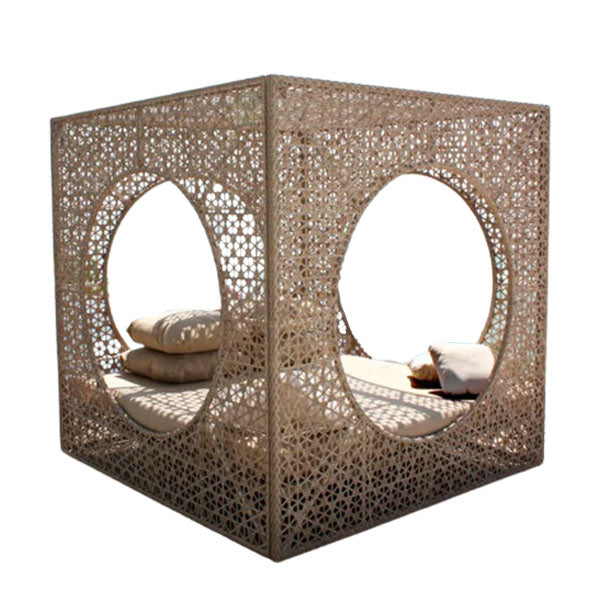 Outdoor Furniture - Canopy Bed - Daisy