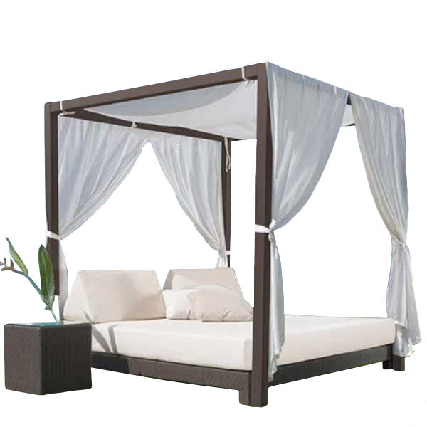 Outdoor Furniture- Day Bed - Luxury