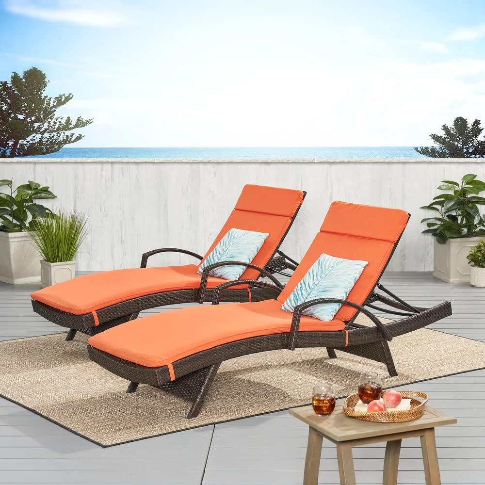 Outdoor Furniture - Sun Lounger - Fossil