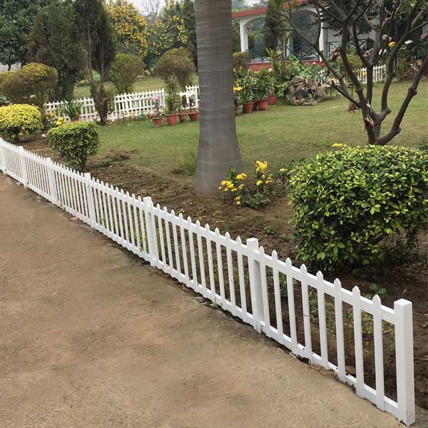 Outdoor FRP Picket Fence Fibre Glass Garden Fencing