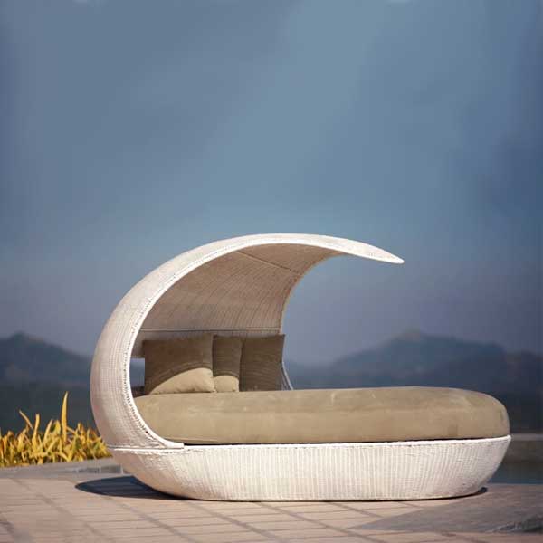 Outdoor Furniture - Canopy Bed - Fez