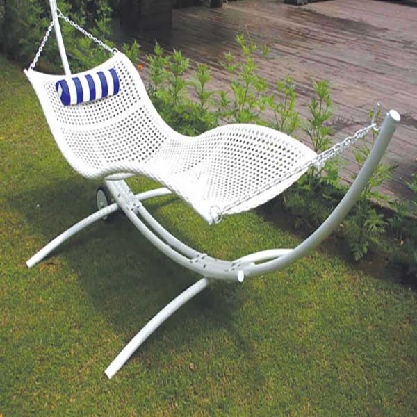 Outdoor-Wicker-hammock-Swing-chair-and-table-American-by-Luxox-India-003. Outdoor Wicker Hammock Swing - American