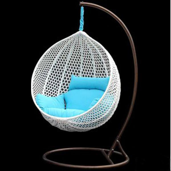 Outdoor Wicker Swing - Nova