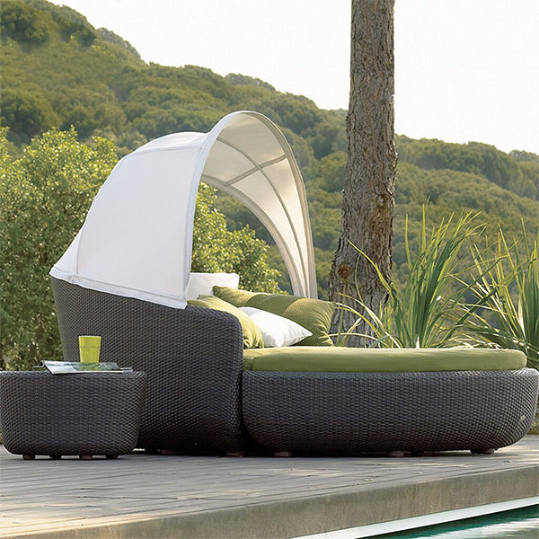 Outdoor Wicker Canopy Bed - Cherry Circle