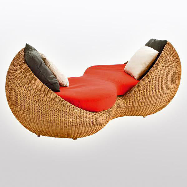 Outdoor Furniture Wicker Day Bed - Double Bottom