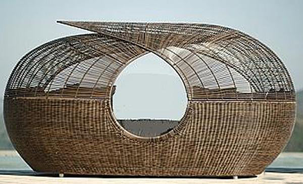 Outdoor Furniture Wicker Canopy Bed - Hawa Mahal